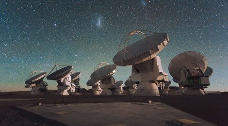 [IMAGE] ALMA by night © ESO