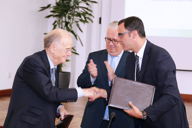 ACM e Associação Plataforma Global para Estudantes Sírios unidos em Protocolo