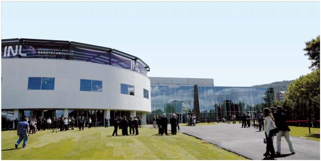 Fotografia do INL  Laboratrio Ibrico Internacional de Nanotecnologia no dia da inaugurao das instalaes (17 de Junho de 2009)