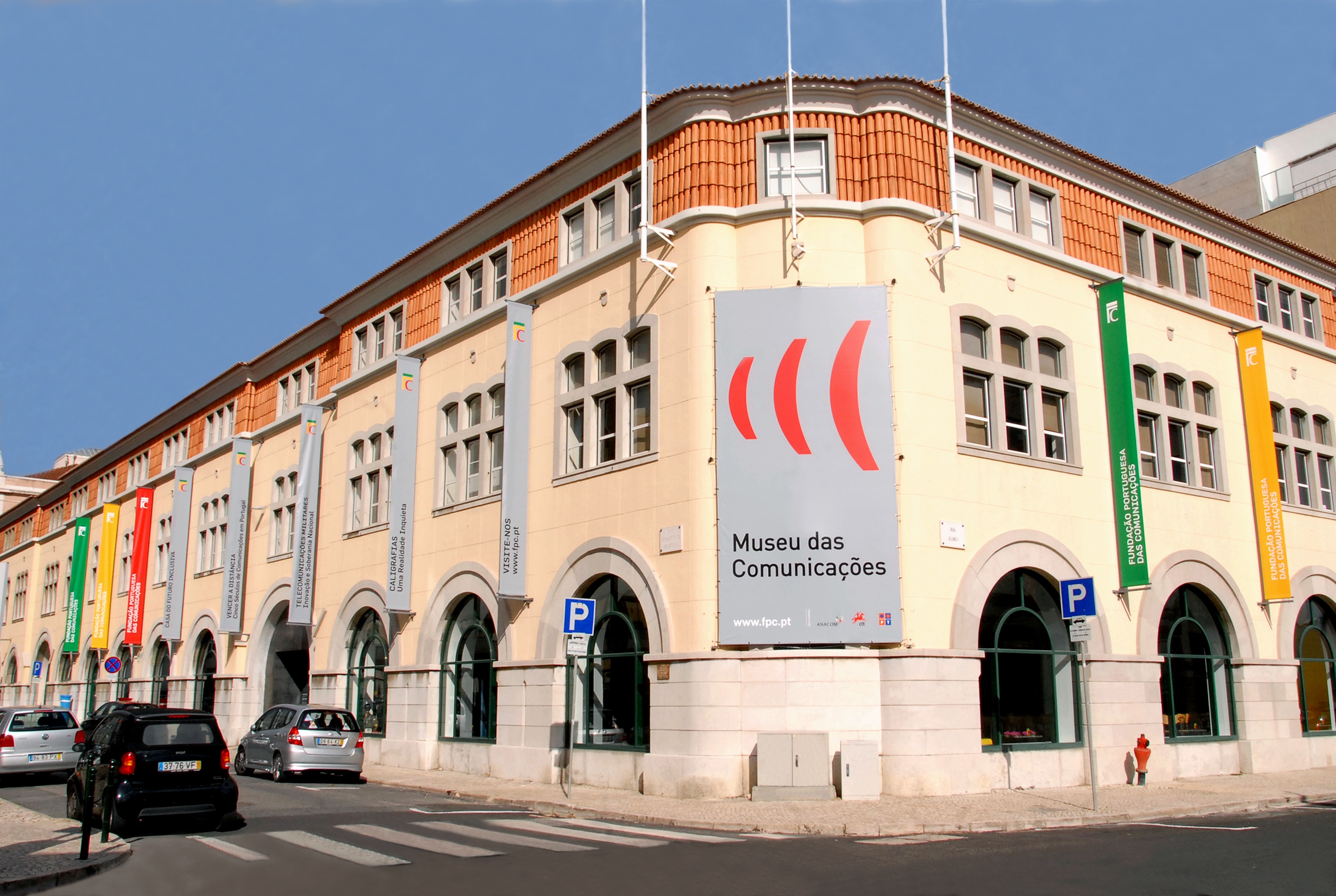 https://www.istplisbon18.gov.pt/wp-content/uploads/2018/03/Fachada_FPC.jpg