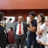 O professor Rui Fonseca a explicar uma das experiências ao Diretor dos Serviços de Educação da Região do Algarve, Alberto Almeida, e a alguns alunos