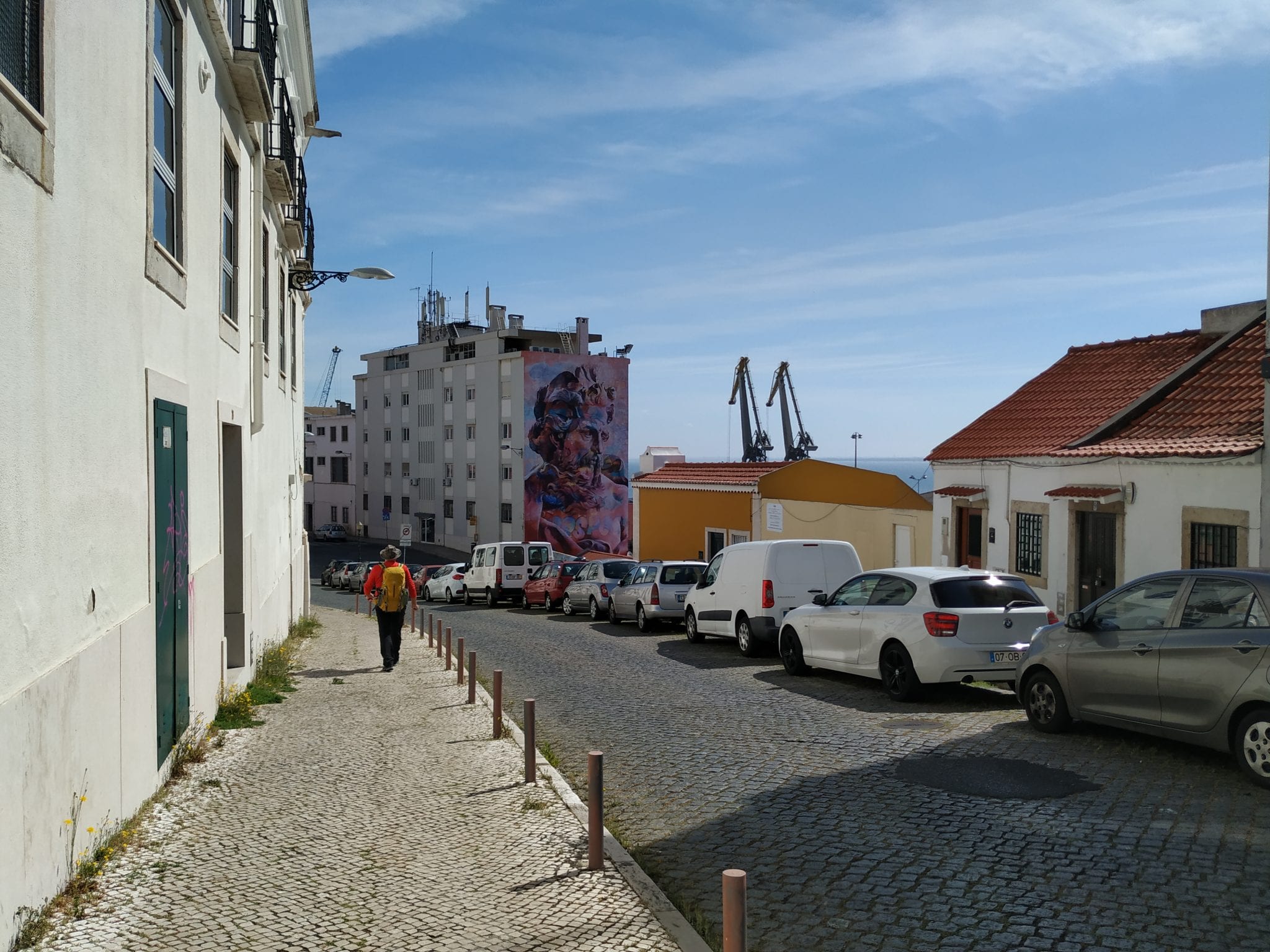 Terminal de Cruzeiros de Lisboa recebe milhares de turistas, mas em alguns dos bairros à volta quase não se nota