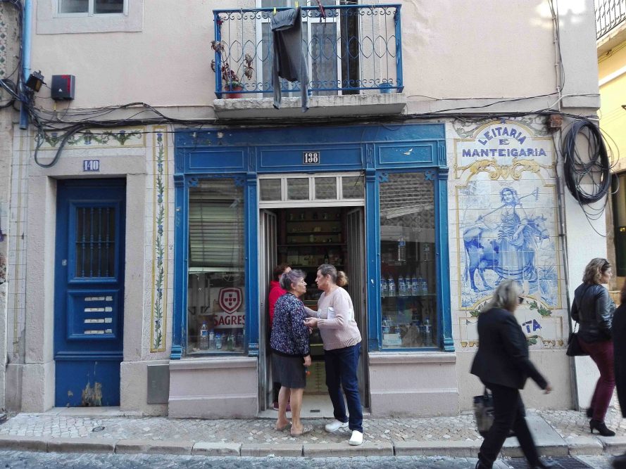 Rua de São José: uma comunidade por trás dos holofotes da Avenida da Liberdade