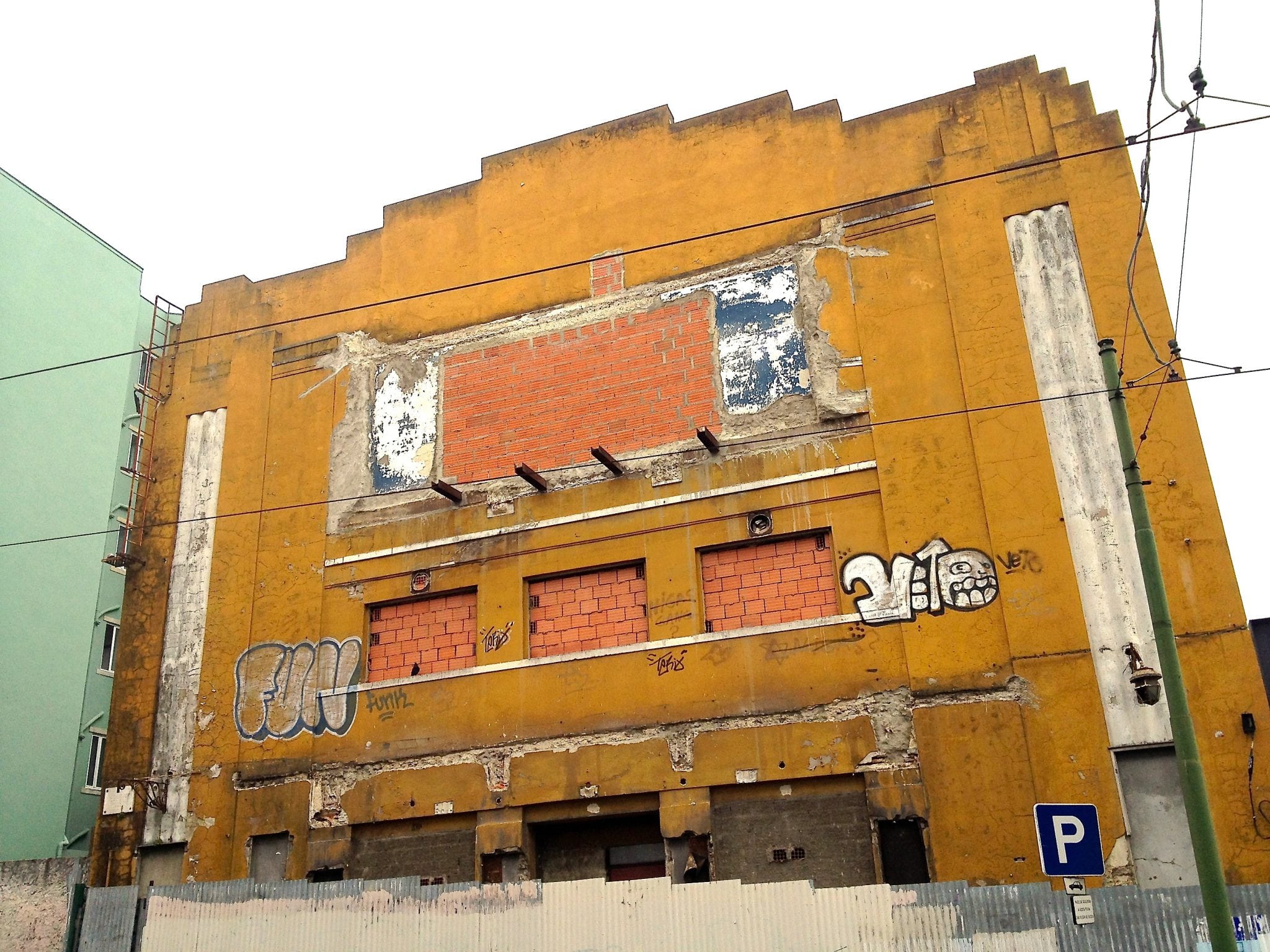 Cidadãos querem salvar da demolição antigo Cinema Paris contra “febre da especulação imobiliária”