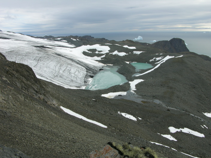 Vista na Península de Hurd, ilha de Livingston, Antárctida