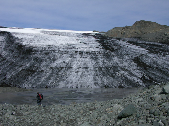 Lóbulo argentino do glaciar de Johnson, um exemplo de um glaciar em recessão rápida, Antárctida