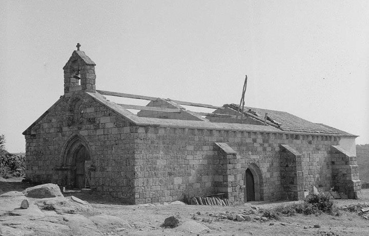 Igreja de Algosinho_02_algosinho_91939406354901ea17b723
