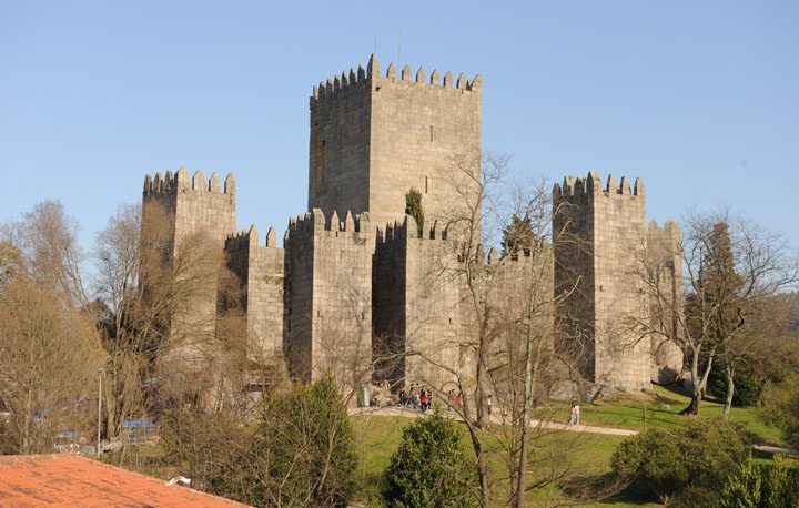 castelo_guimaraes_5__572911954818d52a60f7